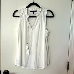 White house black market tank